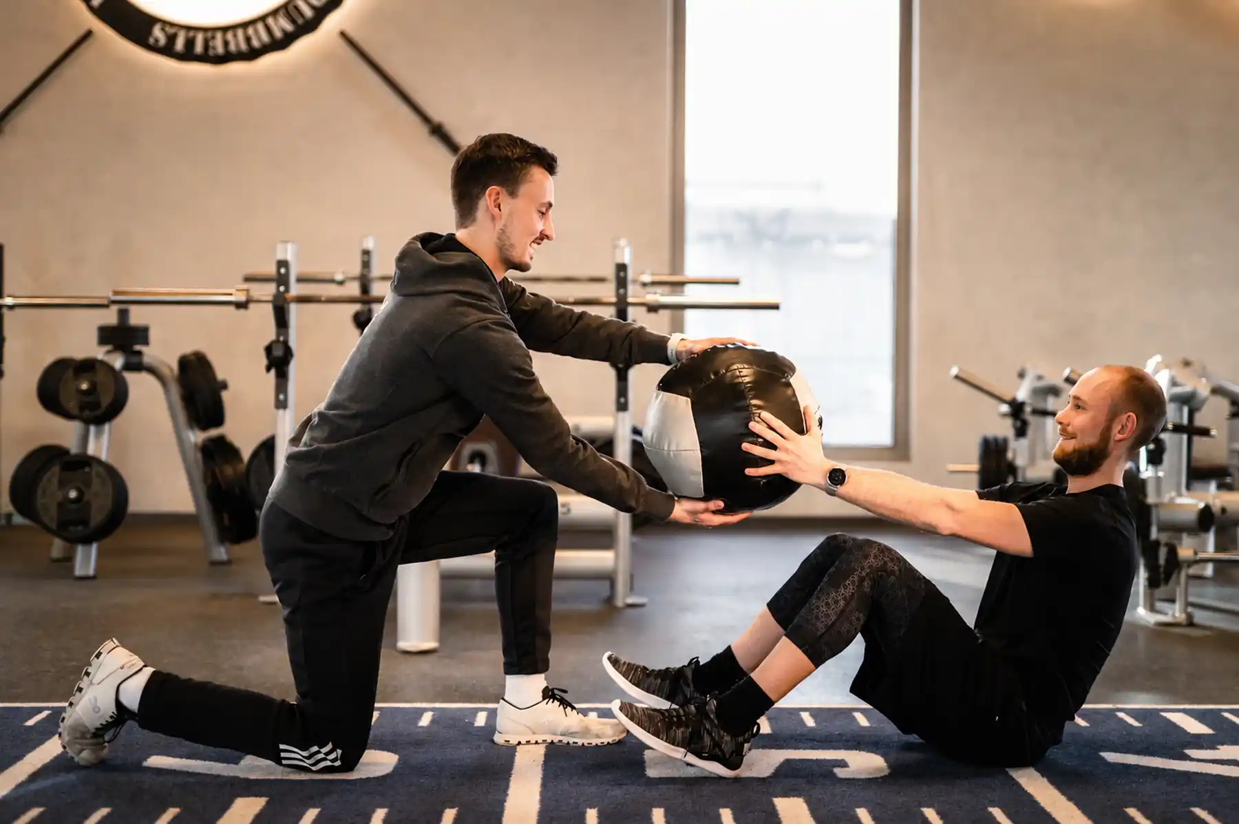 Training für Muskelaufbau und Kraft im Fitnessstudio ALTE ZIEGELEI in Lauffen bei Heilbronn