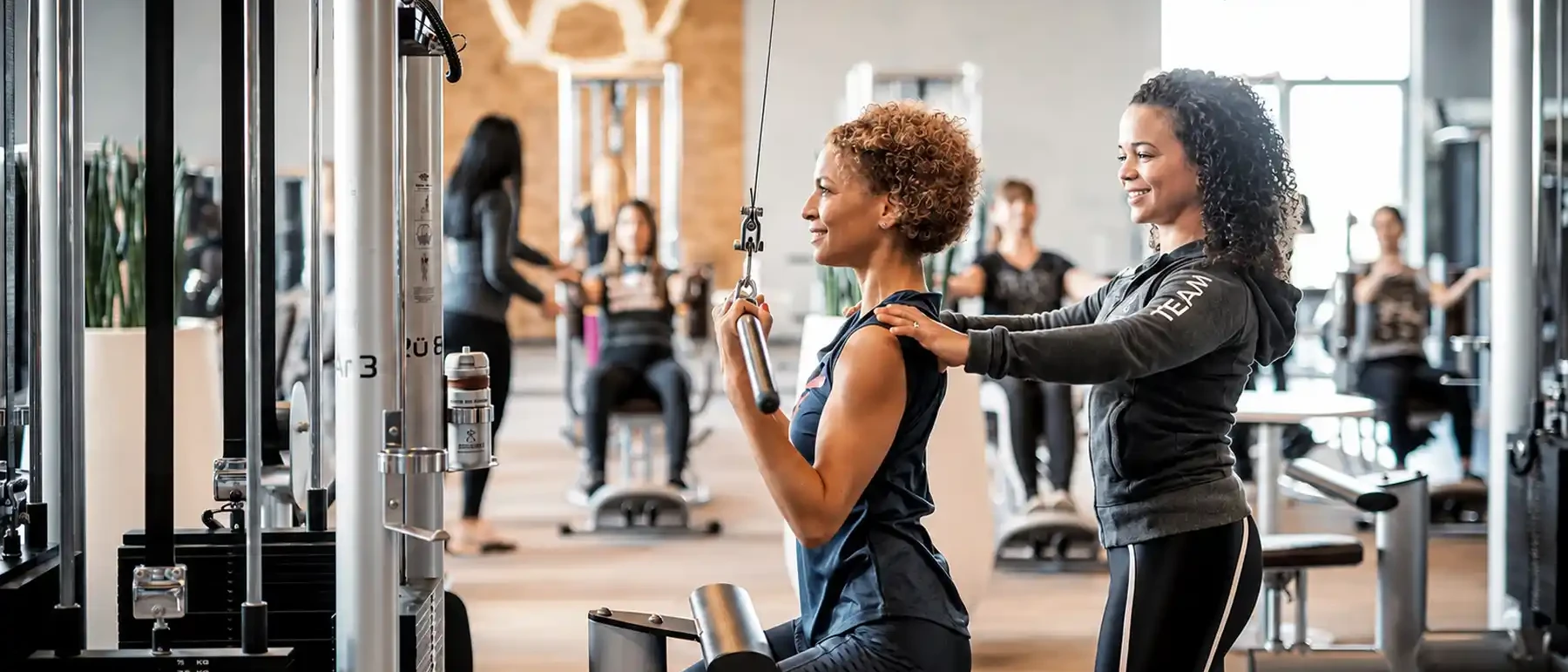 Gezieltes Training für Nacken, Schulter und Haltung im Fitnessstudio ALTE ZIEGELEI in Lauffen